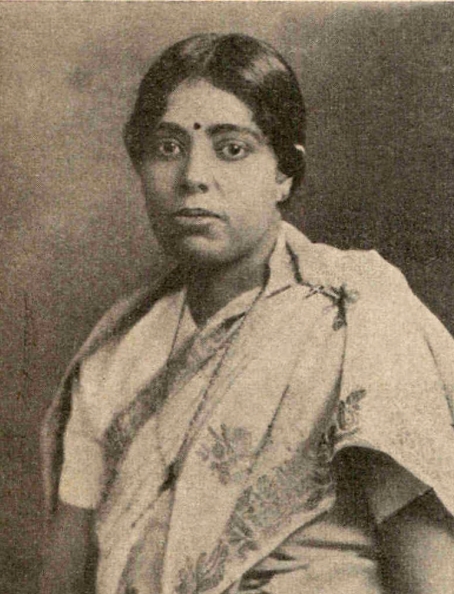 Black and white photograph of Indian botanist Janaki Ammal