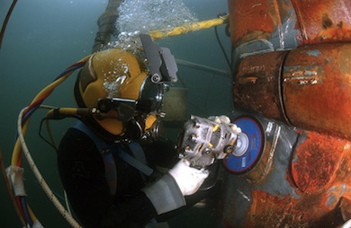 Diver using Umbilical