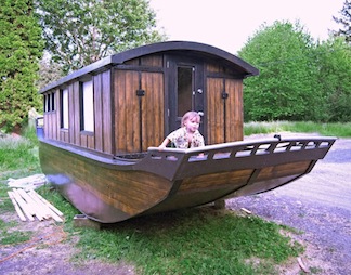 off-the-grid boathouse