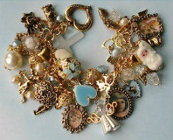 Charm bracelet