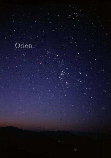 Photograph of Orion as seen by the naked eye (lines added) by Till Credner