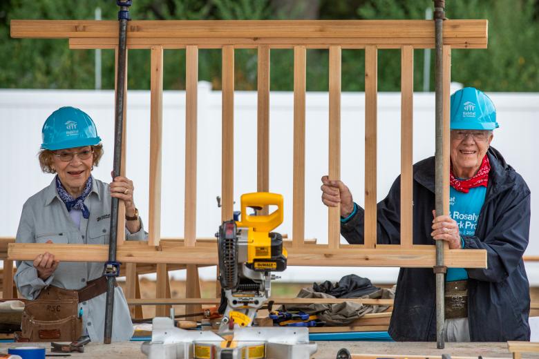 Jimmy and Rosalynn Carter working on a Habitat for Humanity house